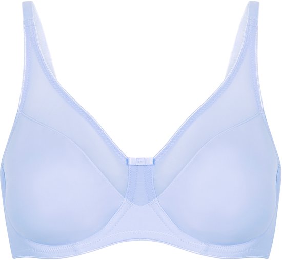 Lichtblauwe minimizer bh met voorgevormde cups en mesh details. De bh heeft verstelbare bandjes.