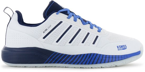 Witte K-Swiss tennisschoen met marineblauwe accenten en K-Swiss logo op de zijkant.