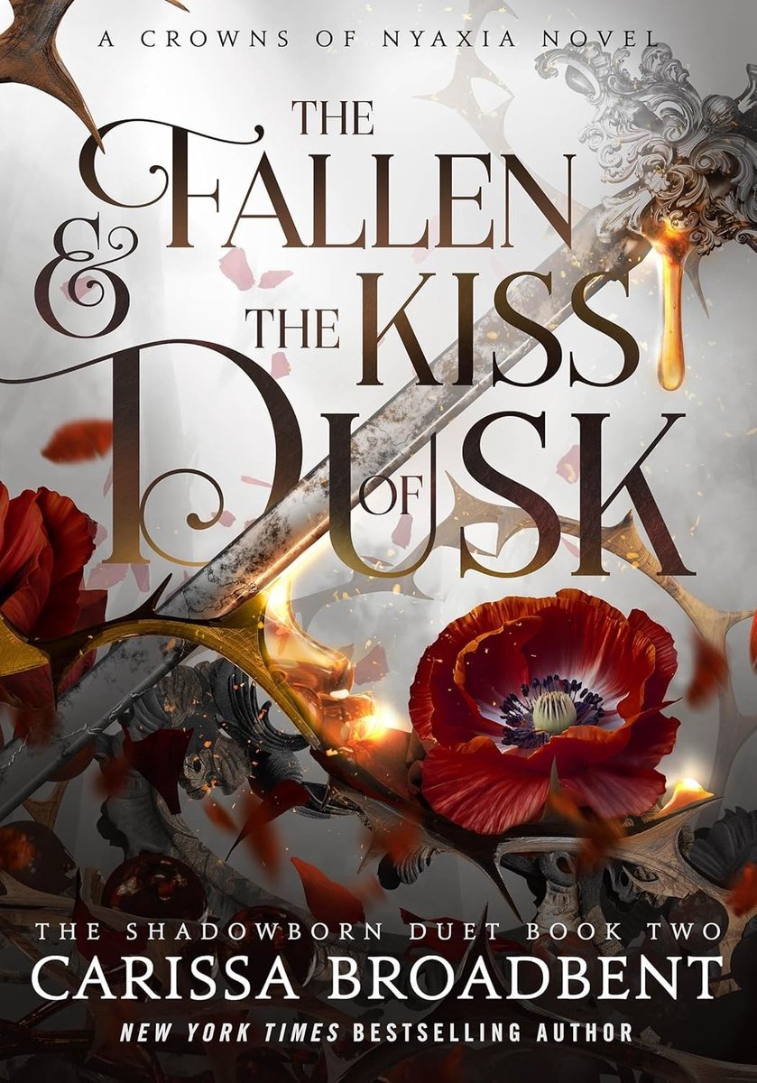 Dailygoods- Boek The Fallen en de Kiss of Dusk - Carissa Broadbent - Donkere magie - Vampiers - Goden - Crowns of Nyaxia serie - Roman