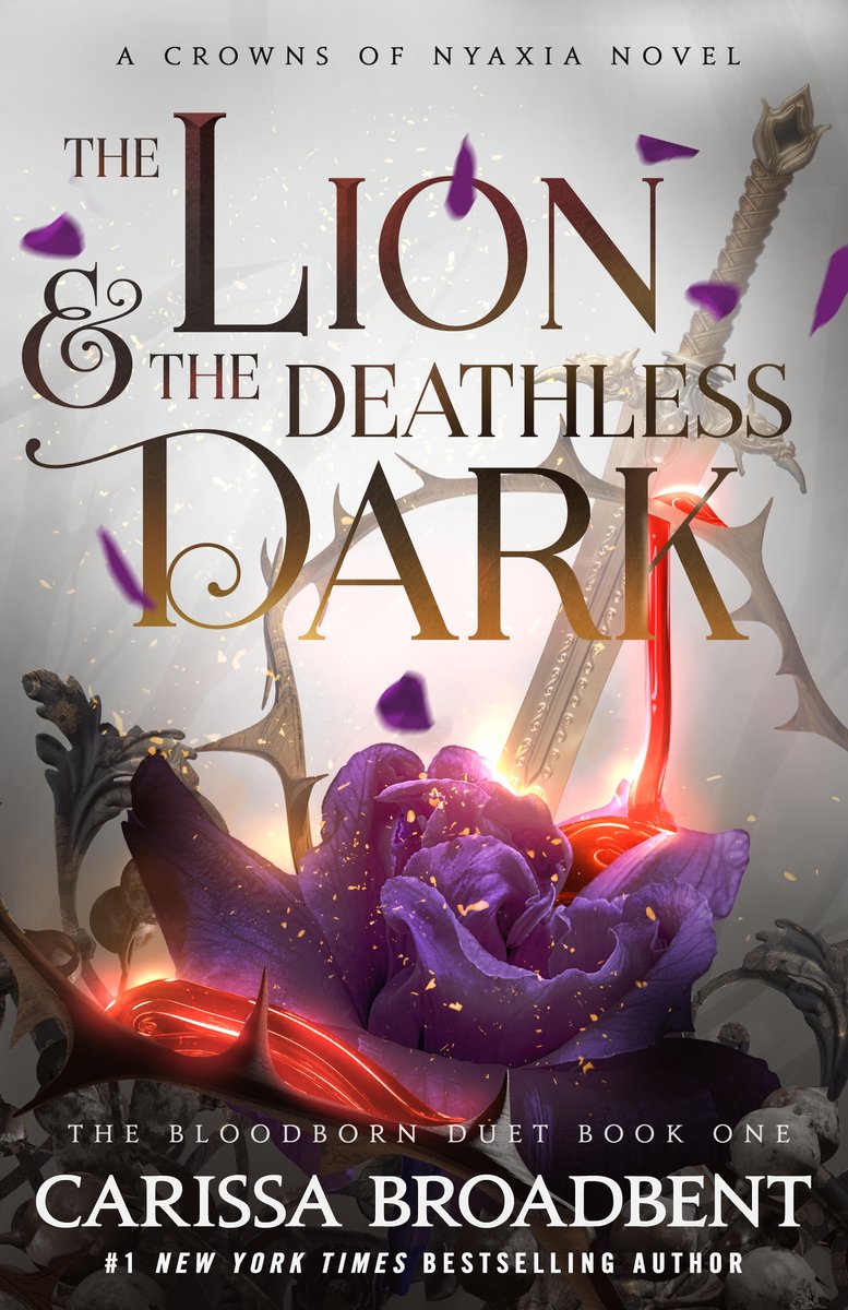 Omslag van Crowns of Nyaxia-The Lion and the Deathless Dark
