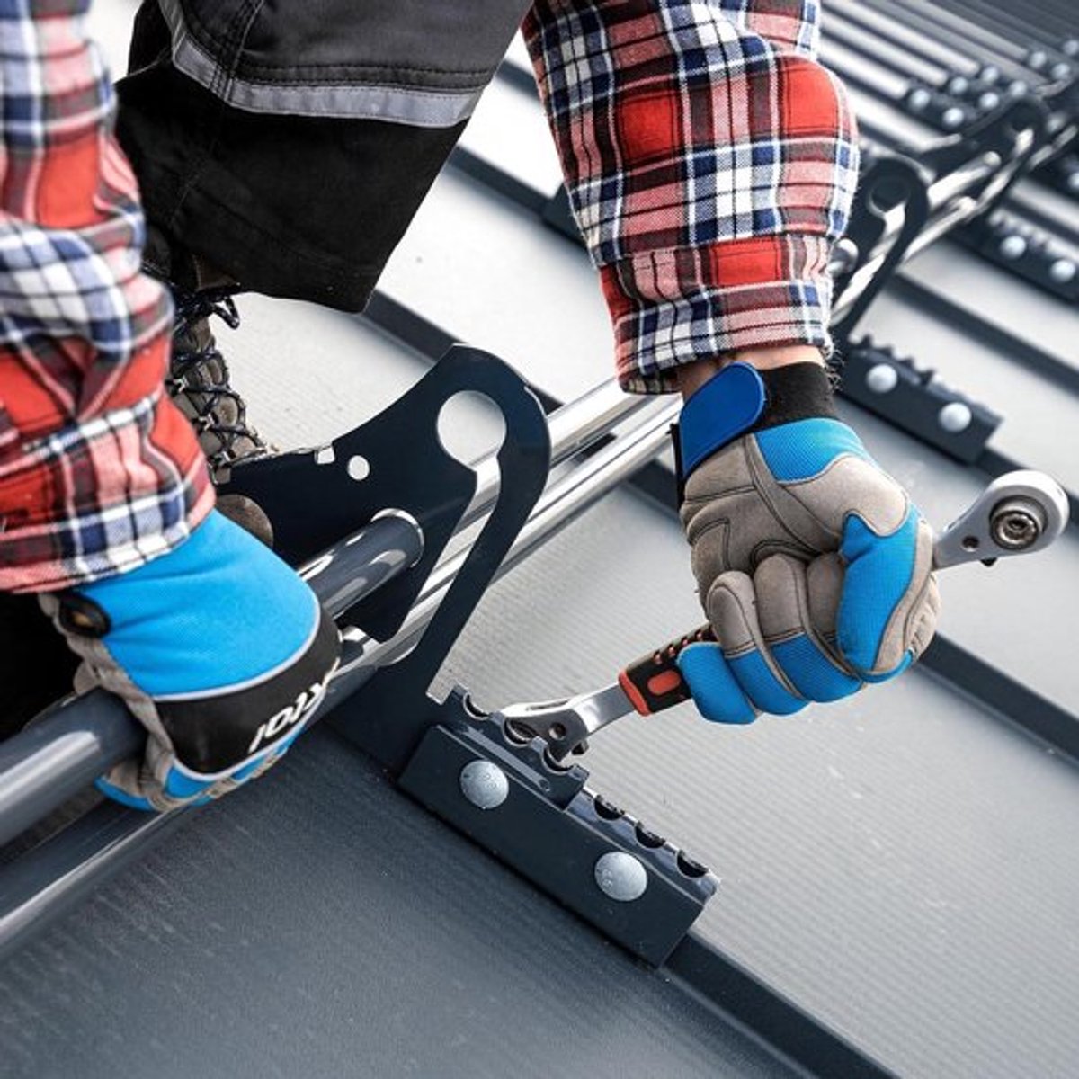Omkeerbare ratelsleutel 8 mm x 10 mm - Metrisch dubbele kop - 12-punts - 24-tanden verstelbare rateltandwielsleutel - Zilvergrijs - Handig gereedschap voor klussen - Duurzaam CR-V staal