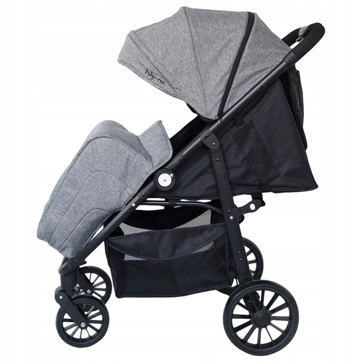 Lichtgewicht kinderwagen, inkl. regenhoes en voetenzak