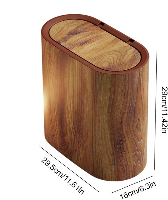 Ovale prullenbak met houtlook, bruine rand en deksel. Afmetingen: 29,5 cm breed, 16 cm diep, 29 cm hoog.