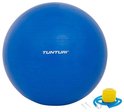 Blauwe Tunturi fitnessbal met een gele pomp en ventielen.