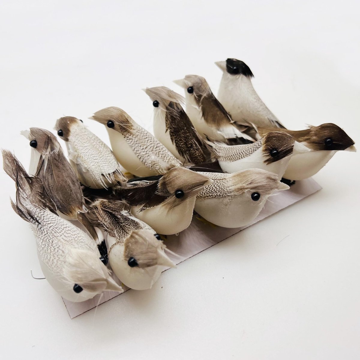 Dailygoods- Kunstvogels 12 Stuks - Kunstmatige Gevederde Vogels - Decoratie - Huisornamenten - Bruiloft Decoratie - Lichtgewicht 3D Effect - Nepvogels
