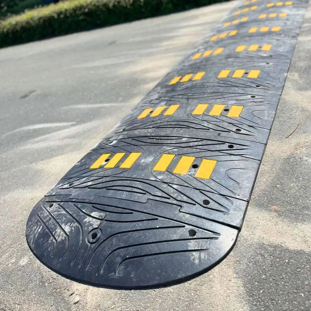 HEAVY verkeersdrempel vrachtwagens set - 7 cm hoog | 663 cm lang