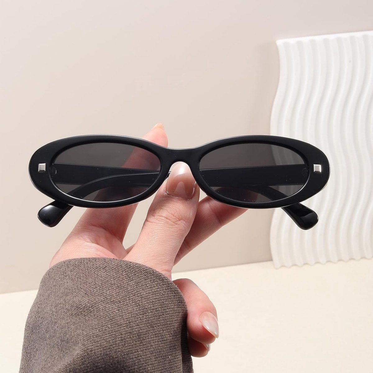 Retro ovalen zonnebril unisex - vintage stijl - UV400 bescherming - perfect voor de zomer - ShopVlot
