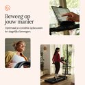 Collage van vrouwen op loopbanden en een man die op een loopband onder een bureau loopt