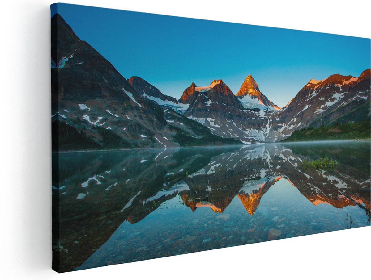 Artaza Canvas Schilderij Berg Assiniboine Bij Het Meer In Canada - 180x90 cm - Groot - Wanddecoratie Woonkamer - Schilderijen - Muurdecoratie