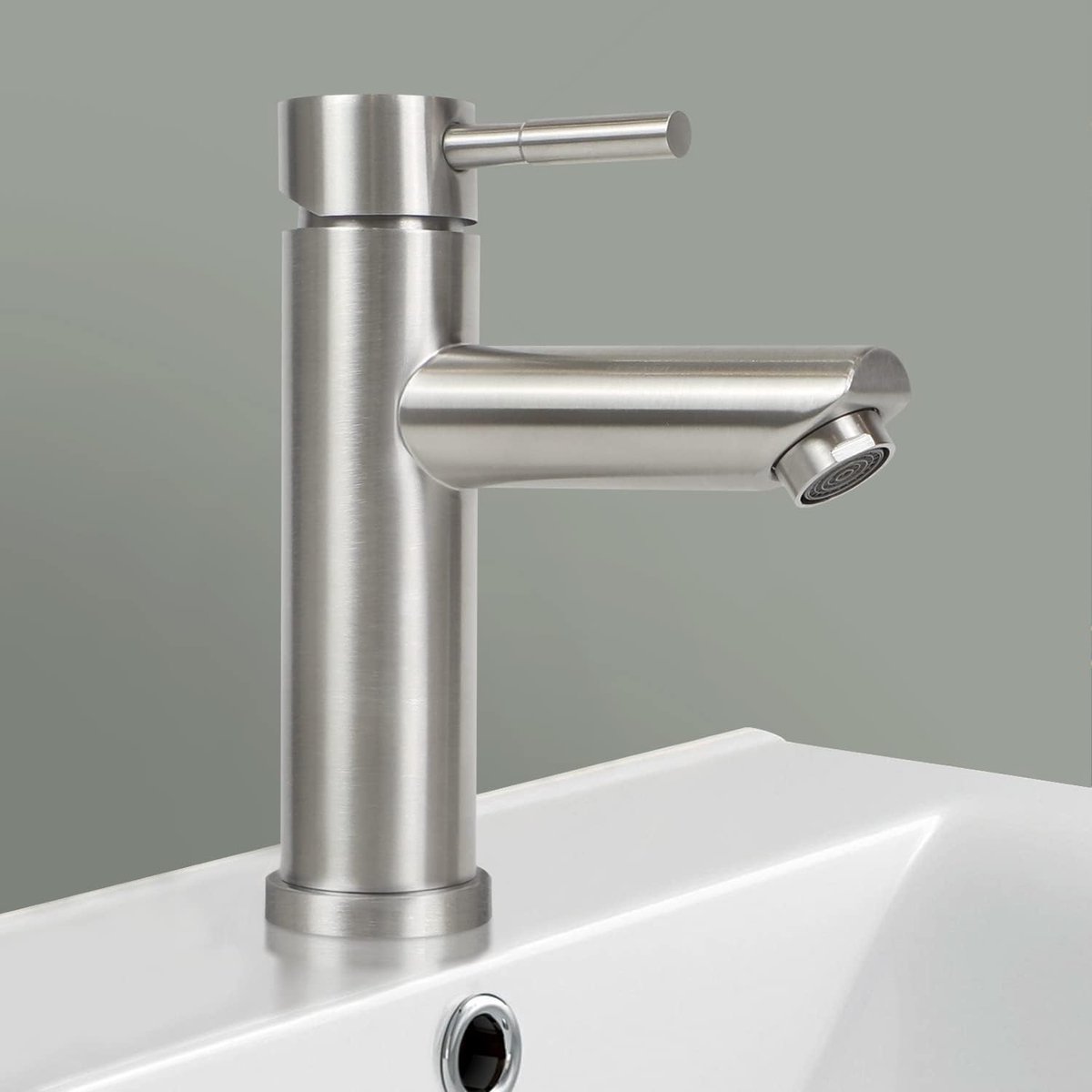 SnelShoppen - Moderne Wastafelmengkraan Enkelhandig - Chroom Zilver - Duurzaam RVS - Badkamerkraan voor Douche en Wastafel - Stijlvol en Functionalite