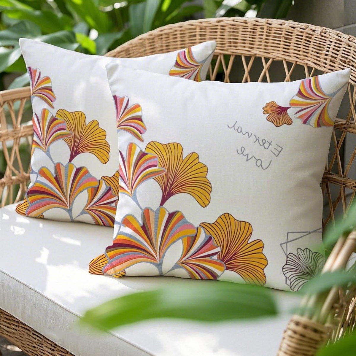 Witte en Gouden Ginkgo Wasbare Sofa Kussenhoezen 45 x 45 cm - Decoratief voor Lente en Zomer, Waterdicht en Modern, Set van 2 voor Woonkamer en Slaapkamer