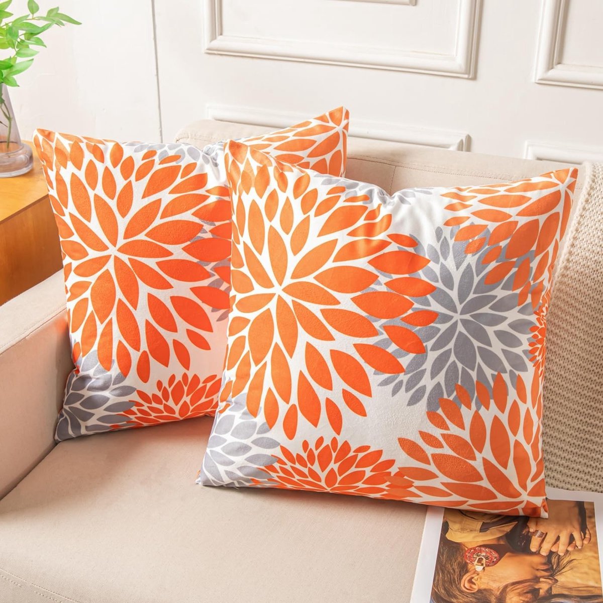 Decoratieve Kussenhoezen 50x50cm in Terracotta en Oranje - Luxe Velvet Kussenhoezen voor Woonkamer, Slaapkamer en Stoelen - Modern en Aesthetisch Design