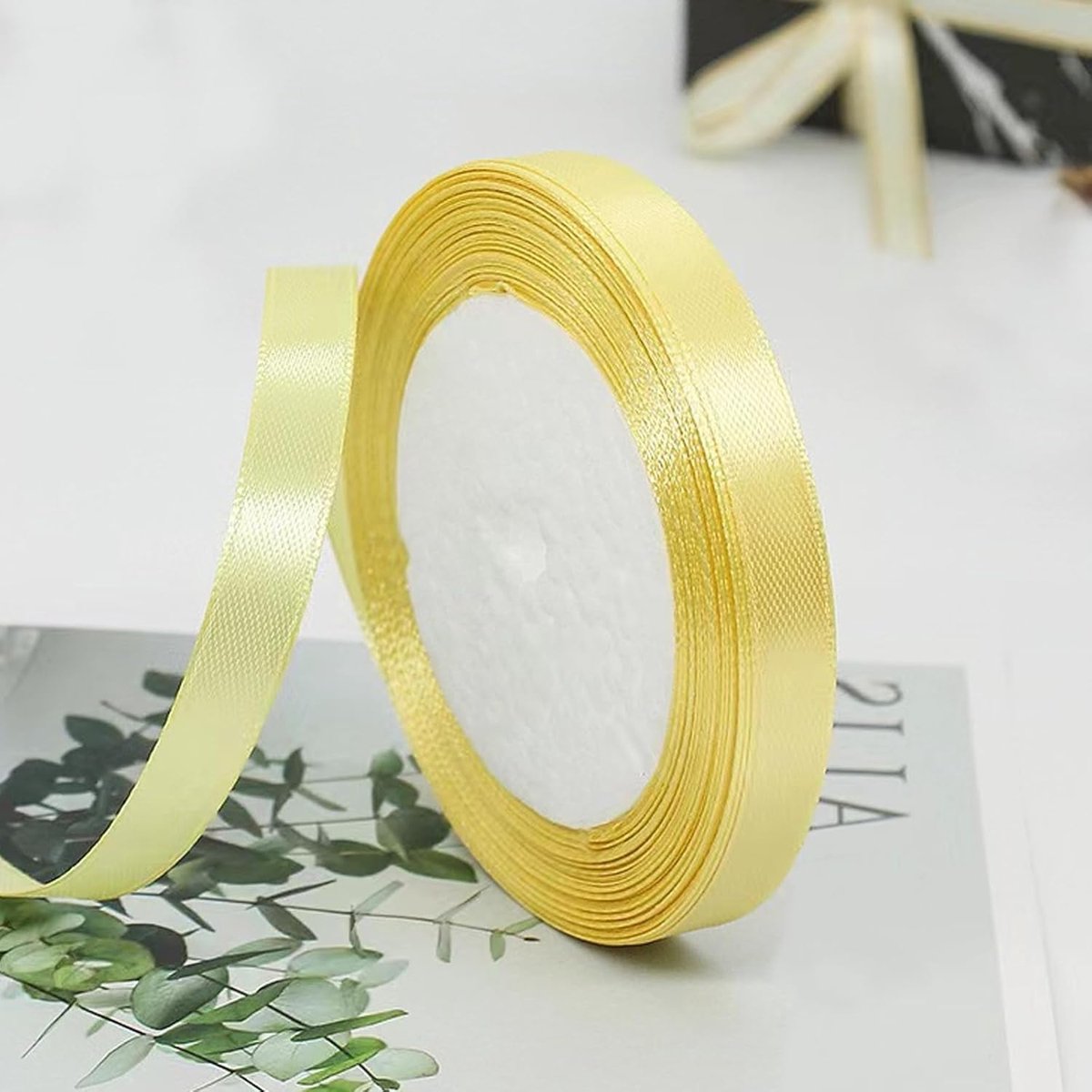 SnelShoppen - Satin Ribbons 10 mm x 22 m - Luxe Decoratieve Linten voor Cadeaus, Feest, Bruiloft, Ballonnen, Knutselen, Licht Geel
