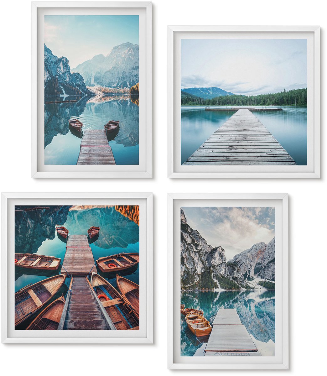 Wallfluent 4-Delige Schilderij Set - Een Rustig Meer Met Houten Steigers En Boten. - 40 x 40 En 40 x 60 - Decoratieve Muurdecoratie - Slaapkamer - Stijlvolle Muurdecoratie