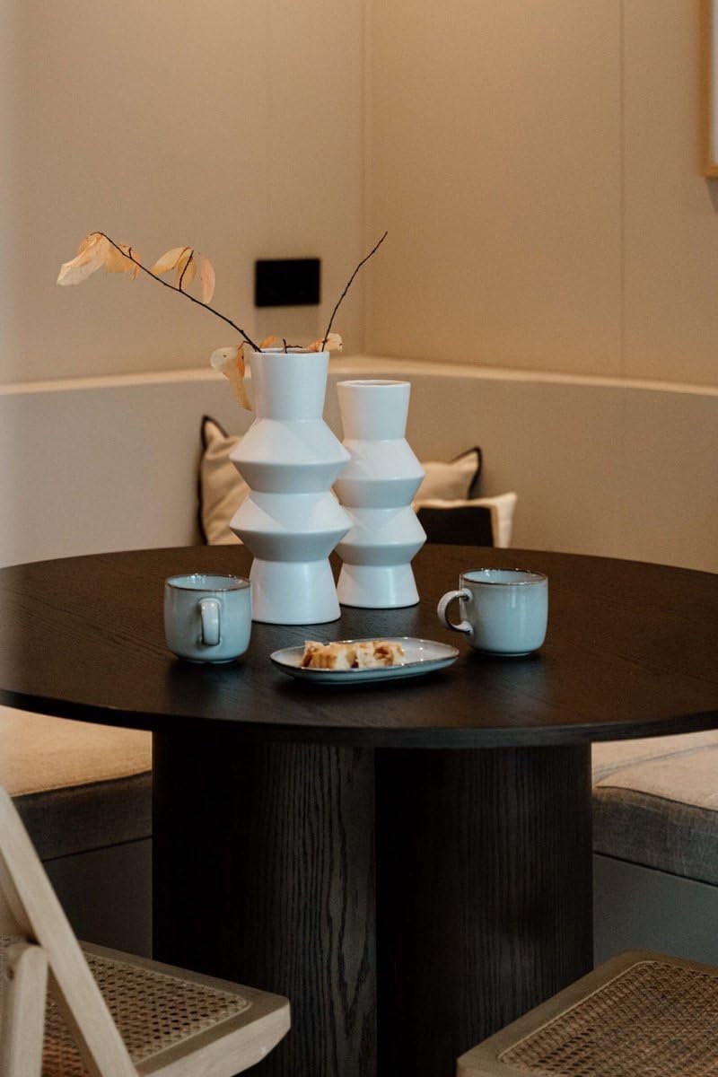 SnelShoppen - Grote Witte Vaas Evi - Moderne Bloemenvaas - Hoekig Design - Perfecte Woonkamer Decoratie voor Feest en Tuin - Indore Home Stijl