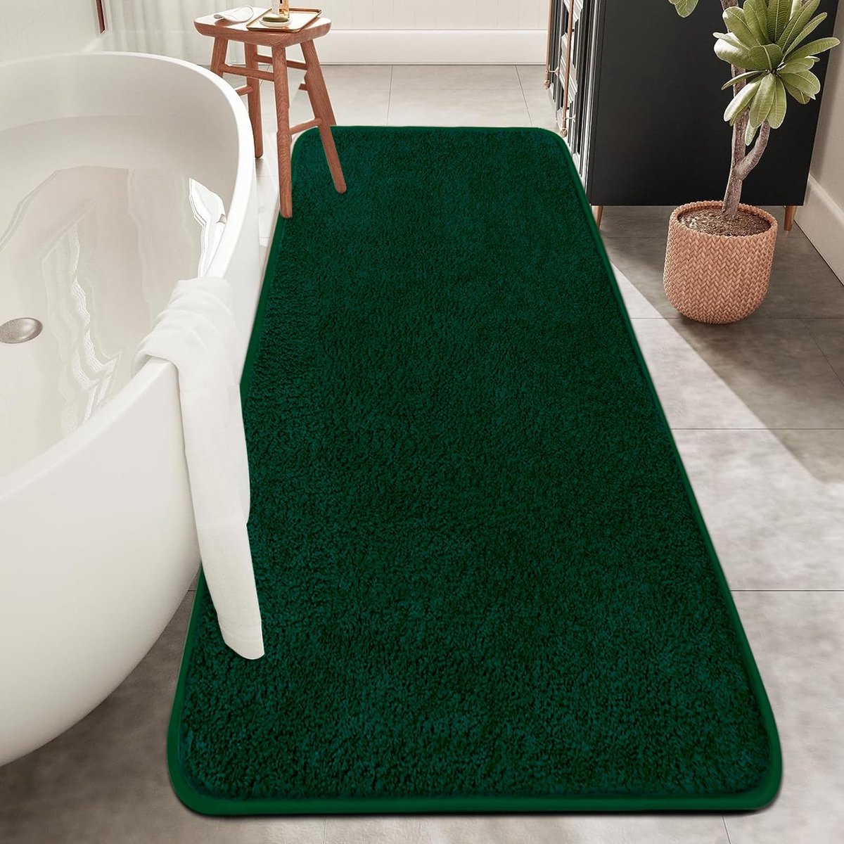 Omgoods - Extra Large Badmat - Microfiber, Ultra Zacht en Absorberend, Antislip, Wasbaar (Groen, 50 x 120 cm)