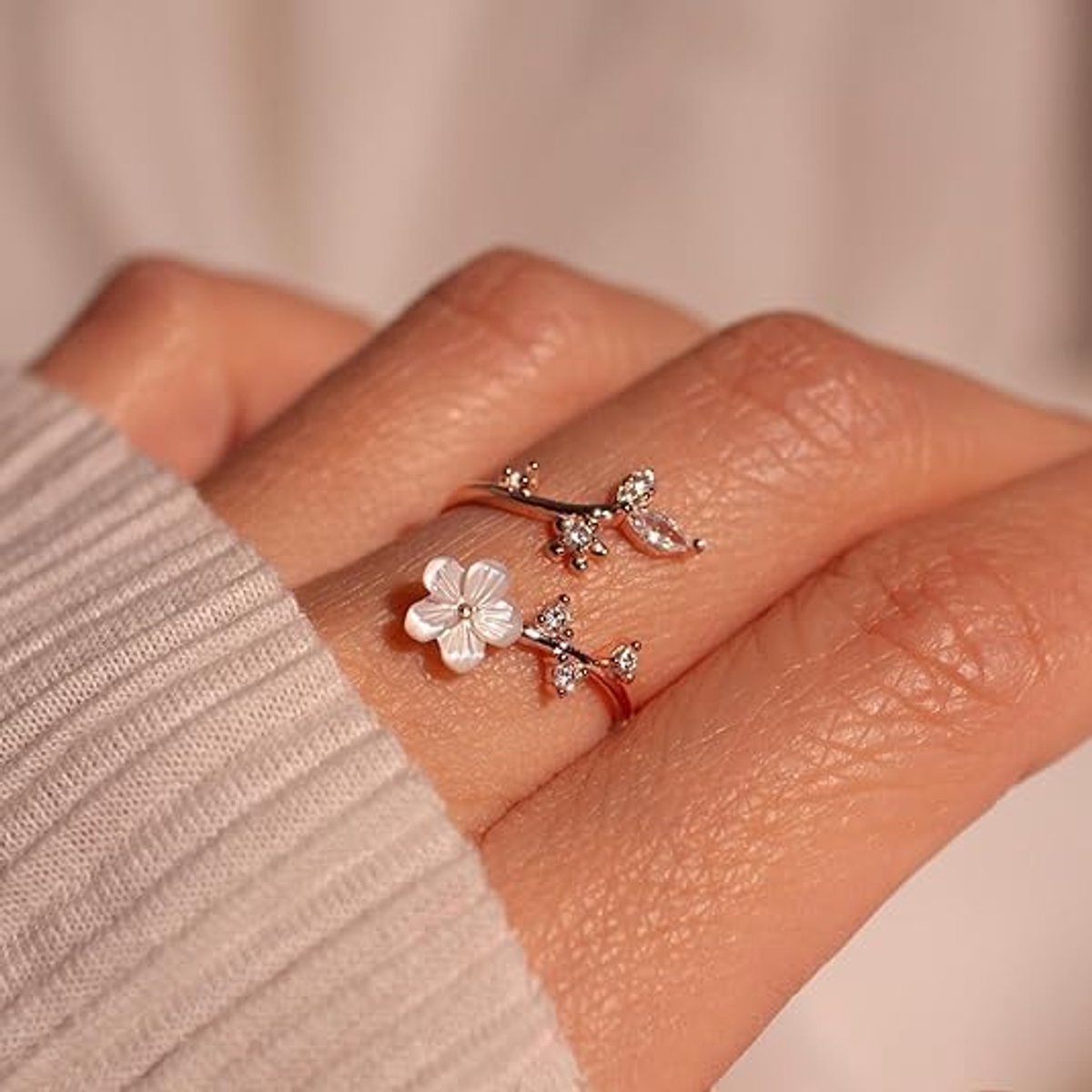 Ringen voor dames, bloemenring met bloemendesign, romantisch cadeau voor bruiloft