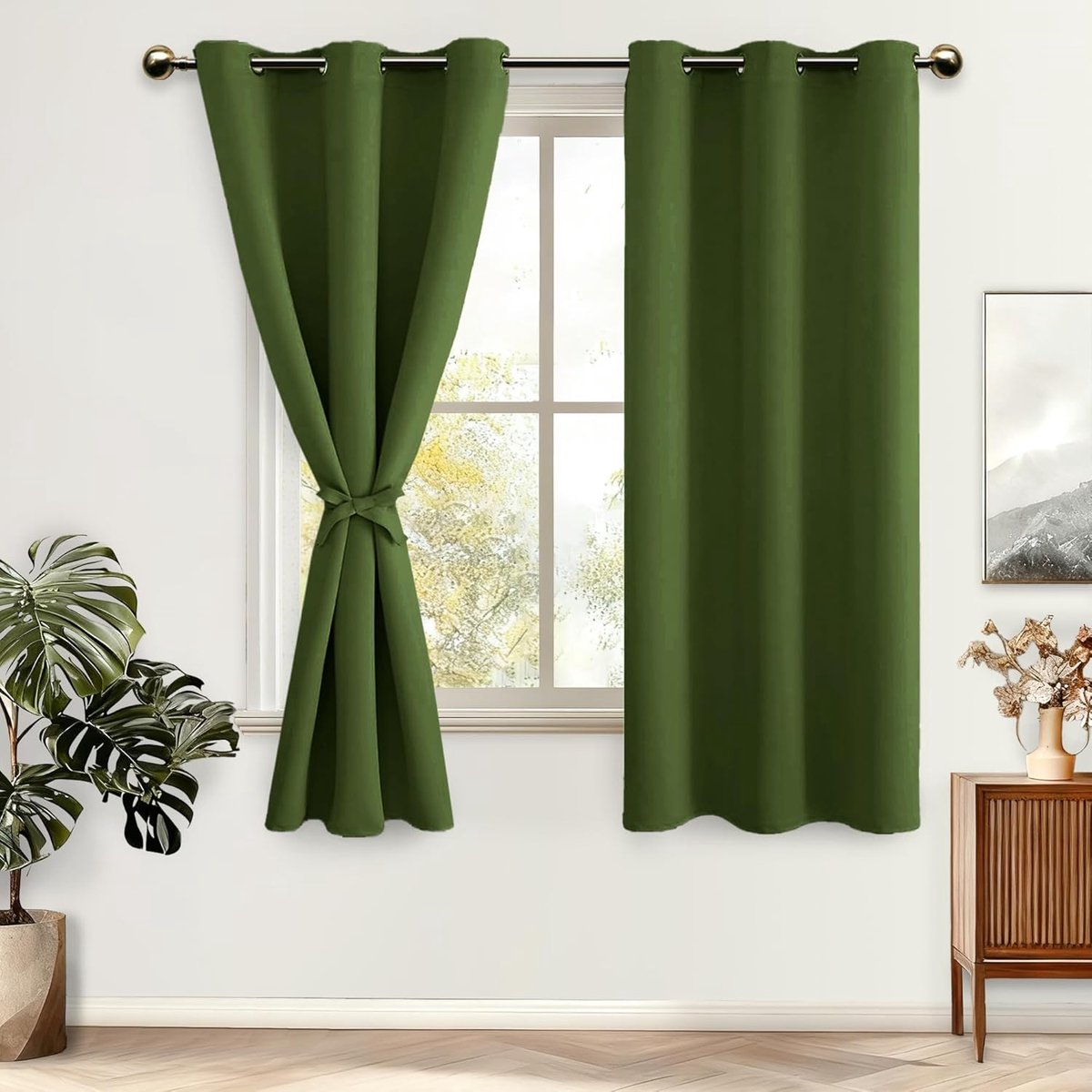 SnelShoppen - Set van 2 Verduisteringsgordijnen Oogjes 117x137 cm Olijfgroen - Ondoorzichtig Geluiddempend Thermogordijn met Gordijn Tiebacks voor Woo