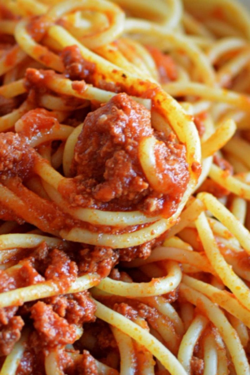 Bolognese Journal: Lined Notebook For The Pasta Lovers, Perfect for taking notes and Writing down Recipes - 6x9 120 Pages