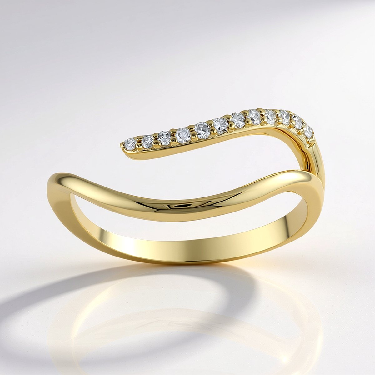 Cavill - Gouden Ring met 9x I1 (H) Ronde Diamanten - 9K Geelgoud - Verstelbaar - Elegante Luxe Ring met Briljanten - Modern Design