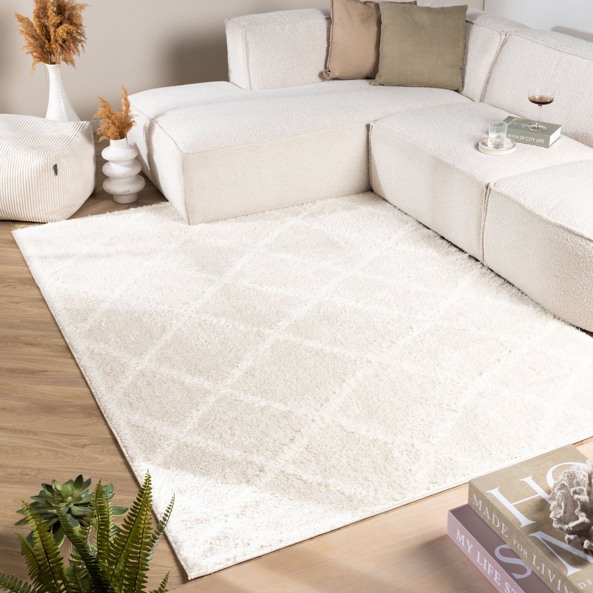 Fraai Scandinavisch vloerkleed - Lova Lines Crème - 120x170cm