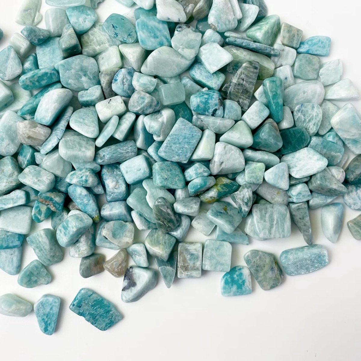 Edelstenen, 400 g, kleine edelstenen, sierstenen voor decoratie voor aquaria, bloempotten, sieraden maken en woondecoratie (kleurverloop hemelsblauw)