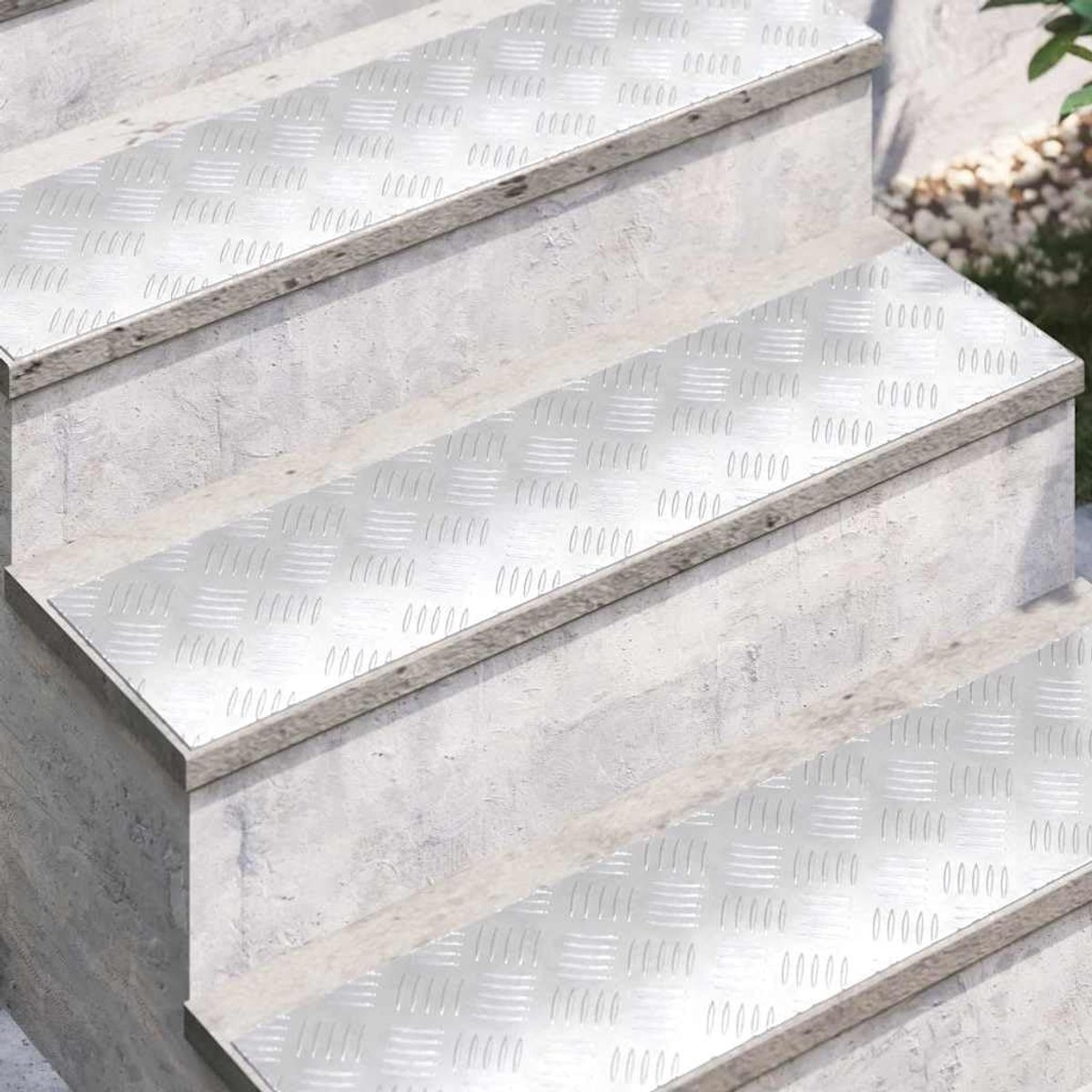Trap Treden 2 Stuks 80 x 20 cm Zilver | Antislip checkerplate ontwerp, duurzaam en lichtgewicht, geschikt voor binnen en buiten, eenvoudig te reinigen
