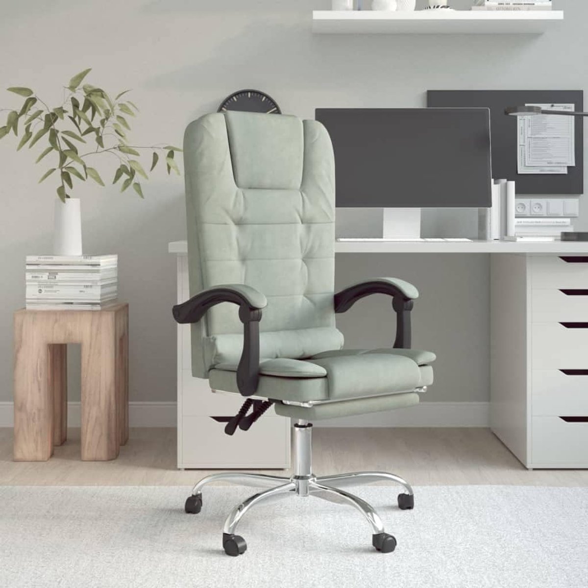 Bureaustoel met massage - Ergonomische stoel - Ontspannen werken - Verstelbare ligfunctie - 63 x 56 x 122 cm - Lichtgrijs