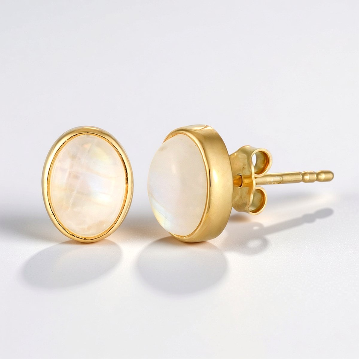 Cavill - Elegante Ovale Labradoriet Oorbellen - 925 Sterling Zilver Verguld - 2,9 ct Witte Labradoriet Cabochon - Dames Zilveren Oorstekers