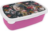 Broodtrommel Roze - Lunchbox - Brooddoos - Meisje met de parel - Johannes Vermeer - Bloemen - 18x12x6 cm - Kinderen - Meisje