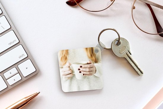 Porte-clés - Femme - Pull - Café - Plastique