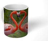 Mok - Twee flamingo's vormen een hart - 350 ML - Beker