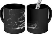Magische Mok - Foto op Warmte Mok - Natuurlijke grot - zwart wit - 350 ML