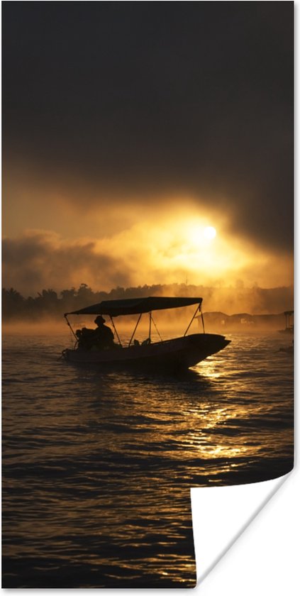 Poster Boot met mist in zonsondergang - 80x160 cm