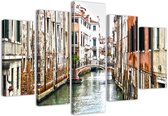 Trend24 - Canvas Schilderij - Venetië - Vijfluik - Steden - 100x70x2 cm - Bruin