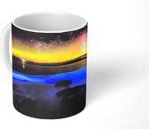 Mok - Kleurrijk boven een Bioluminescent baai - 350 ML - Beker