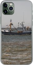 Geschikt voor iPhone 11 Pro Max hoesje - Noordzee - Vissersboot - Water - Siliconen Telefoonhoesje