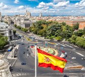 Spaanse vlag voor de Cibeles fontein in Madrid - Fotobehang (in banen) - 450 x 260 cm