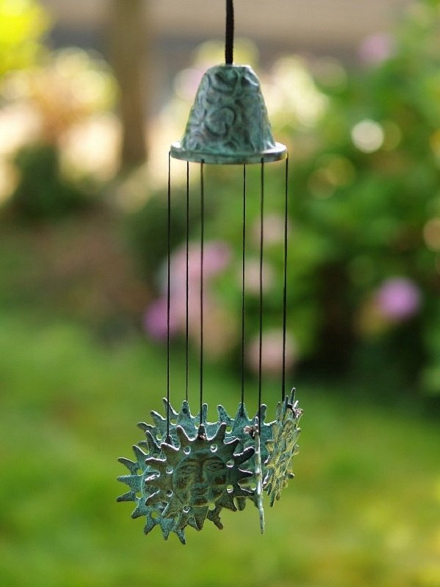 Windgong brons - windklokken - bronzen Zonnetjes - 30 cm hoog