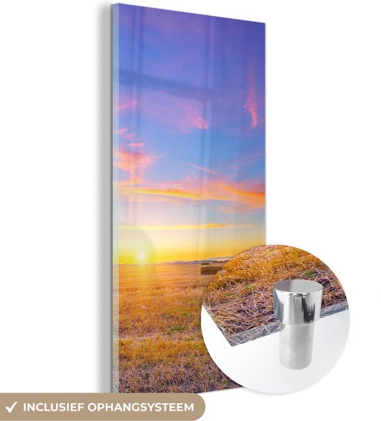 MuchoWow® Glasschilderij 60x120 cm - Schilderij acrylglas - Stro - Zon - Lucht - Landschap - Foto op glas - Schilderijen