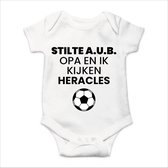 Soft Touch Rompertje met Tekst - Stilte AUB, Opa en ik kijken Heracles romper - Wit/Zwart | Baby rompertje met leuke tekst | | kraamcadeau | 0 tot 3 maanden | GRATIS verzending