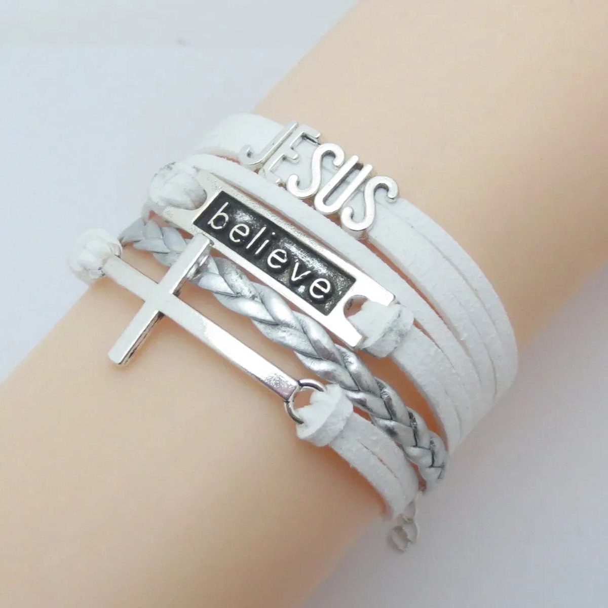 Christuals - Christelijke wikkelarmband - Jezus - Believe - Kruis - Wit
