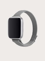 Zilveren Dun Milanees Geschikt voor Apple watch 42mm / 44mm / 45mm -  RVS - Zilver - Dun - met een stevige magneetsluiting gemaakt van rvs