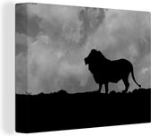 Canvas Schilderij Silhouet van een leeuw tijdens zonsondergang - zwart wit - 80x60 cm - Wanddecoratie