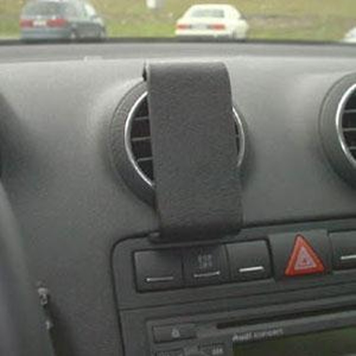 Brodit ProClip houder geschikt voor Audi A3 2003-2006/ S3 2003-2007 Center mount