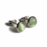 Aramat jewels ® - Oorbellen zweerknopjes licht groen cats eye chirurgisch staal 8mm