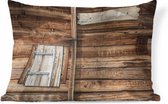 Sierkussens - Kussen - Een luikenraam van een blokhut - 60x40 cm - Kussen van katoen