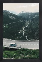 JUNIQE - Poster in houten lijst Zwitserse Alpen -60x90 /Grijs & Groen