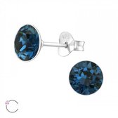Zilveren oorbellen | Oorstekers | Zilveren oorstekers, nachtblauwe Swarovski kristal