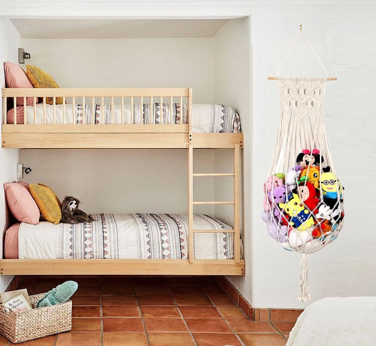 Macramé hangmat voor pluche speelgoed, hoeknet om op te Macramé hangmat voor pluche speelgoed, hoeknet om op te